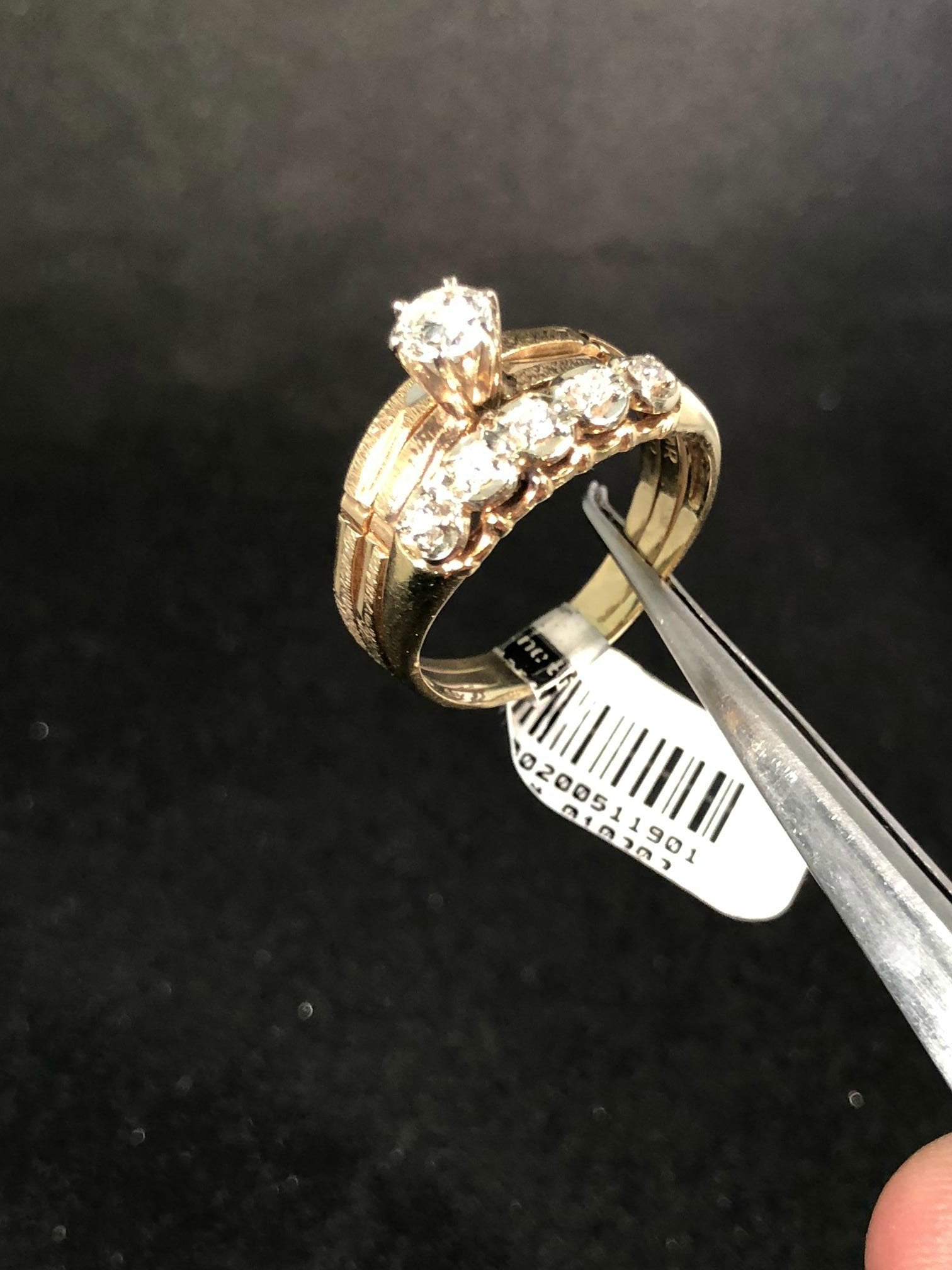 $449.99 14kt Women's Ring with Diamonds Size 9.5